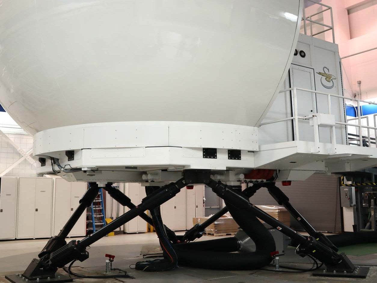 FULL FLIGHT SIMULATOR